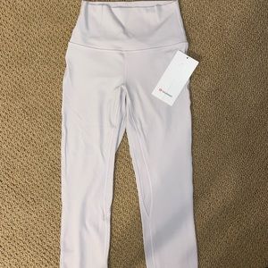 NWT LULU RARE LAVENDER ALIGN LEGGINGS 28 “ inseam